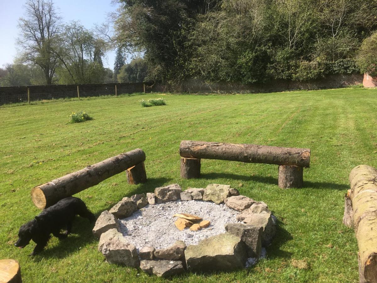 Penbedw Uchaf Estate - Rural Retreats, Tennis Mold Esterno foto